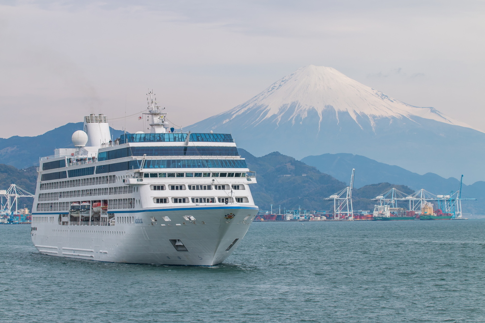 客船「ノーティカ」２０１６年３月１３日　Nautica, March 13, 2016